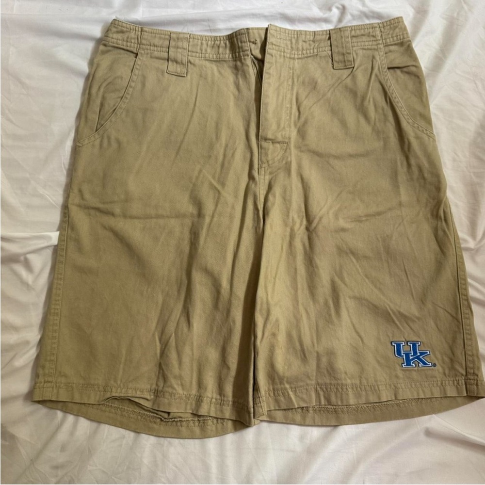 NCAA University of Kentucky Men’s Khaki Shorts